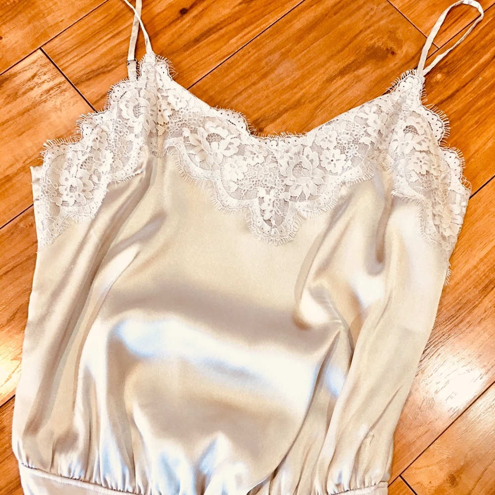 Abercrombie Fitch lace trim satin camisole cami bodysuit elegant beige sand